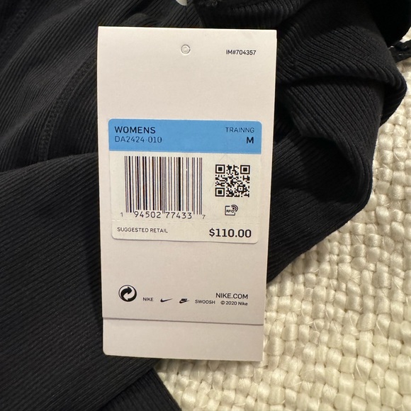 NWT Nike Yoga Infinalon Jumpsuit Jumper Layered Training Size medium - Picture 3 of 3